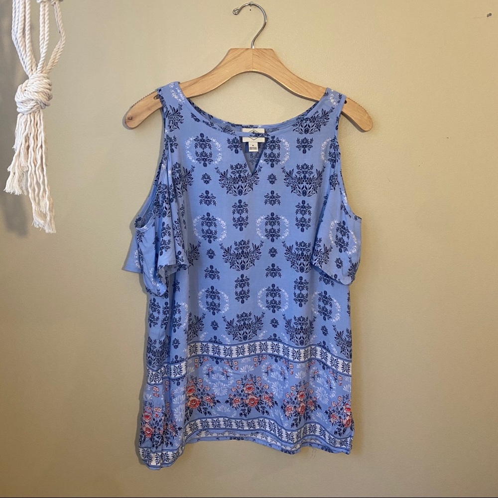 St. John’s Bay | Cold shoulder top